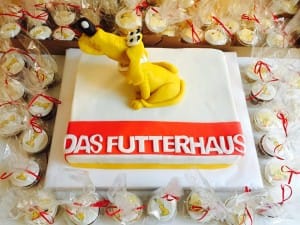 andgefertigte Firmentorte für Jubiläen, Eröffnungen und Firmenfeiern