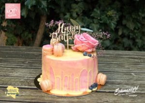 Geburtstagstorte Drip Cake Macaron