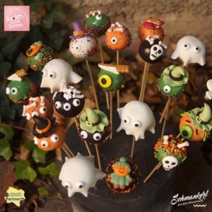 JW Halloween Cake Pop