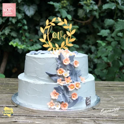 Moderne Hochzeitstorte aus Baden bei Wien